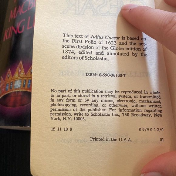 Pair of Shakespeare books - hamlet, Macbeth, king Lear & Julius Cesar - Picture 8 of 8